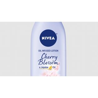 Te Puawai Cherry me te Hinu Jojoba i whakakohia te hinu