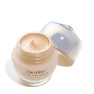 Tapeke Radiance Foundation SPF 20