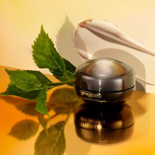 Kirīmi Regenerating Eye and Lip Contour Regenerating Cream